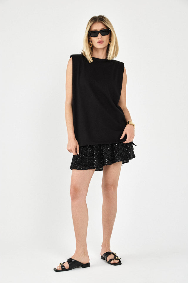 חולצת קנדי ללא שרוולים כריות כתפיים שחורה