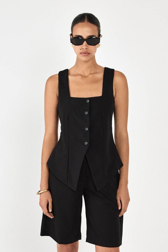 וסט מקיאטו מפתח מרובע שחור