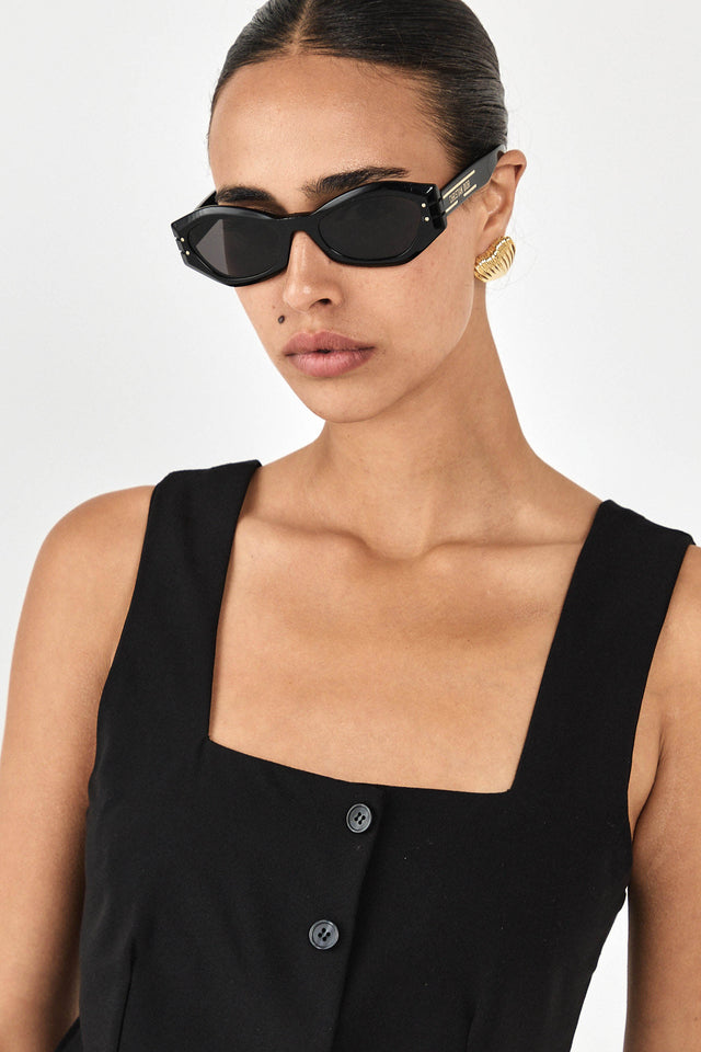 וסט מקיאטו מפתח מרובע שחור