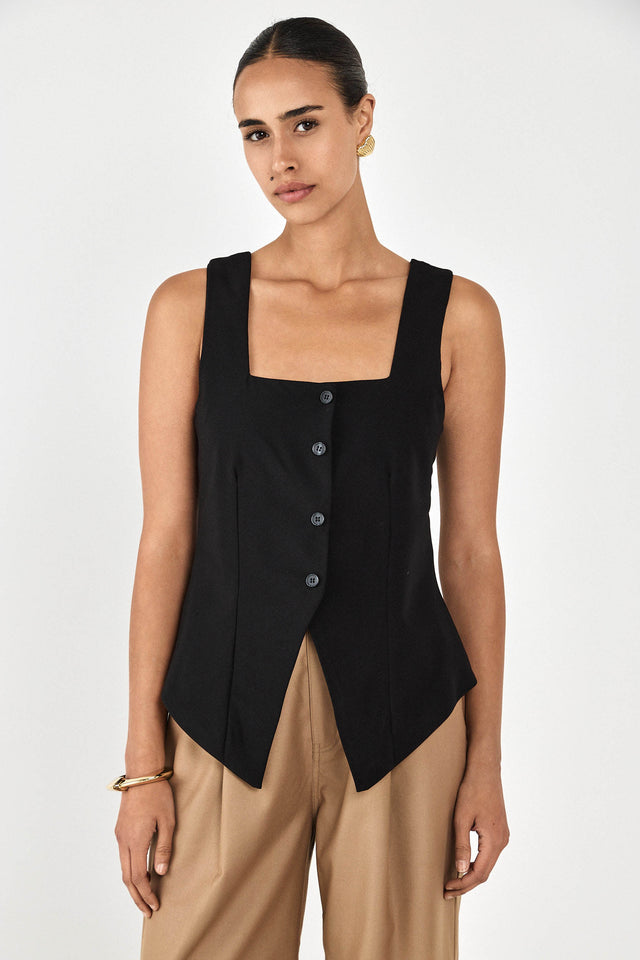 וסט מקיאטו מפתח מרובע שחור