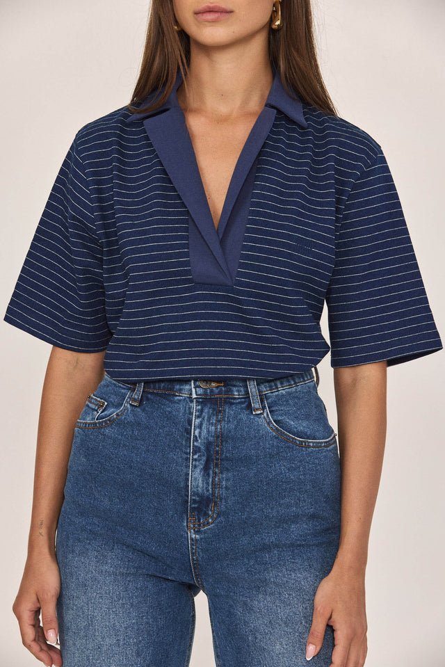 חולצת פולו סטייטמנט פסים נייבי לבן