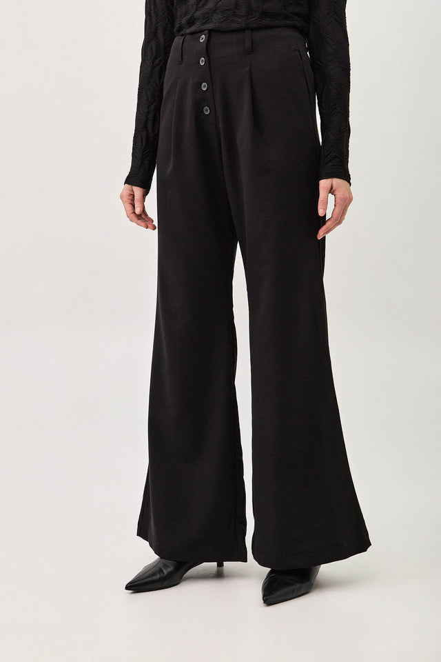 מכנסיים מחוייטים לינגוויני מתרחבים כפתורים שחור