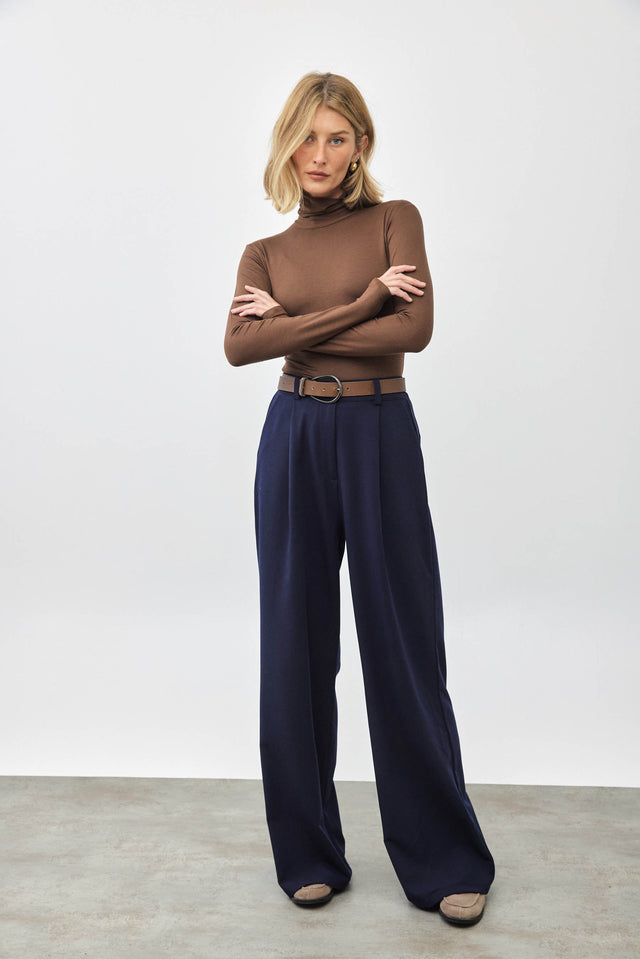 חולצת גולף וואסאבי מודל חומה