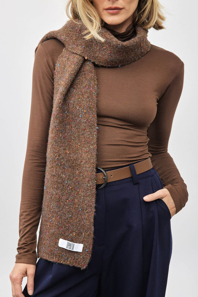 חולצת גולף וואסאבי מודל חומה