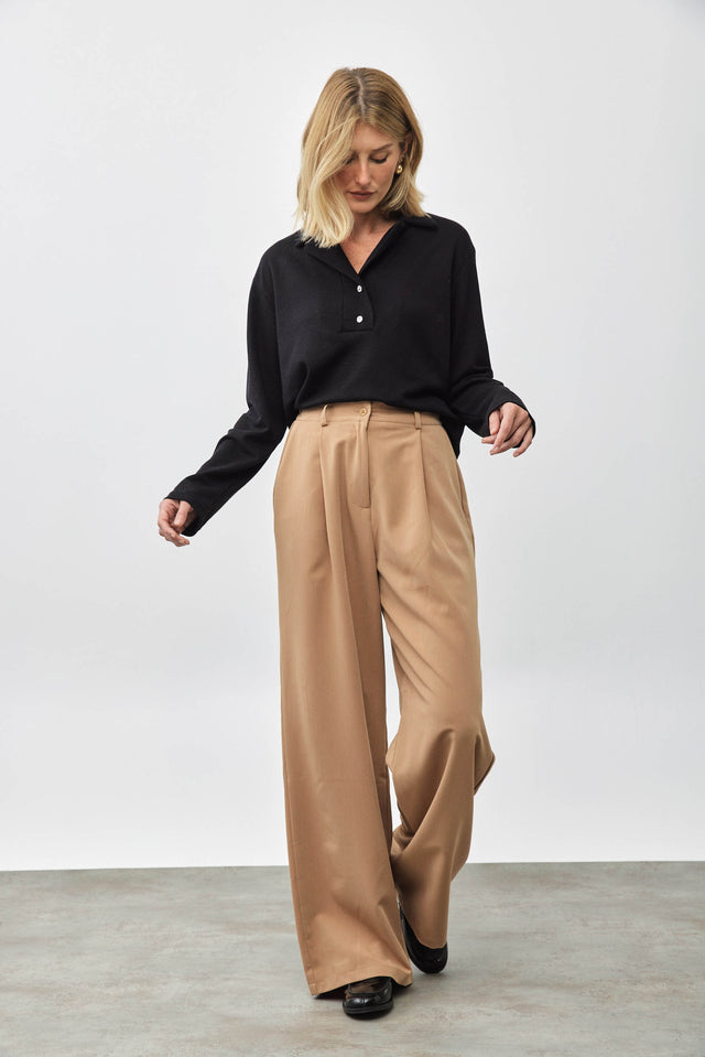 מכנסי פרצל מחוייטים מתרחבים קאמל בז׳