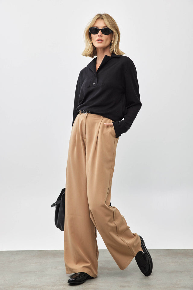 מכנסי פרצל מחוייטים מתרחבים קאמל בז׳