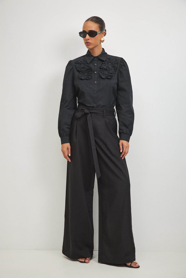 מכנסיים מחוייטים חגורת קשירה שחורים