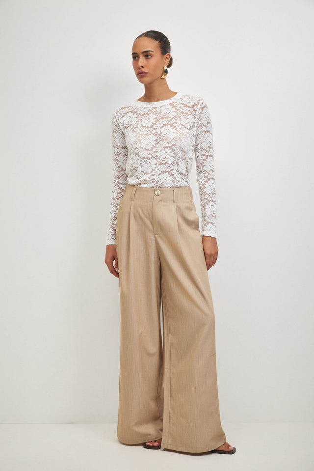 מכנסיים מחוייטים חגורת קשירה קאמל