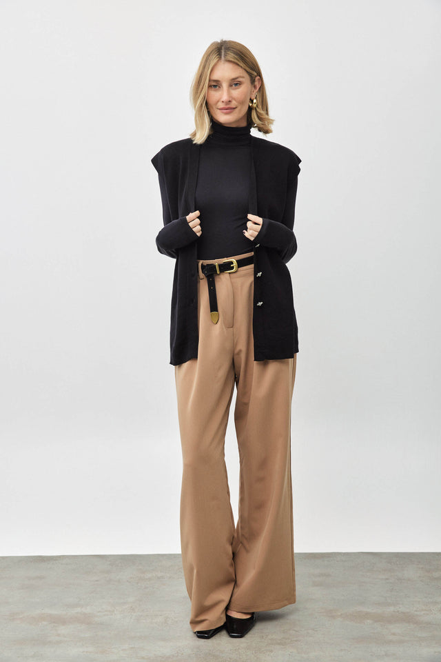 מכנסי פרצל מחוייטים מתרחבים קאמל בז׳