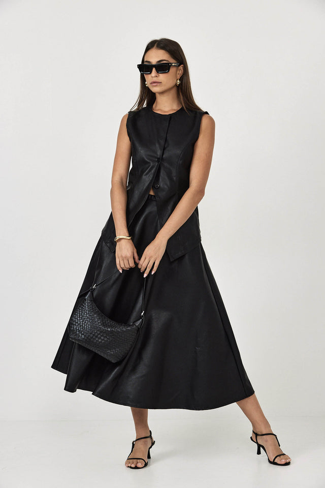 חצאית רוקפור דמוי עור בגזרת A שחורה