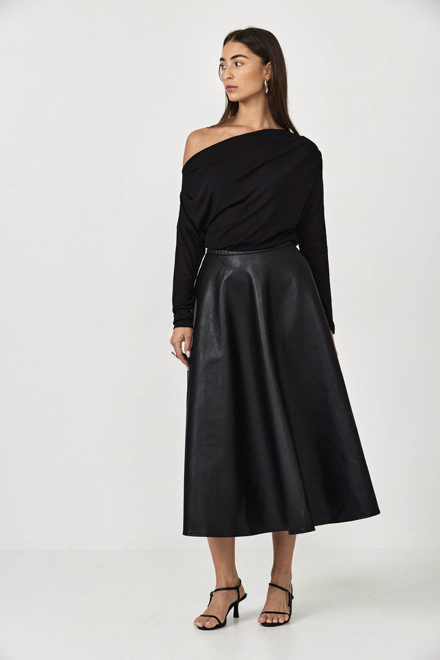 חצאית רוקפור דמוי עור בגזרת A שחורה