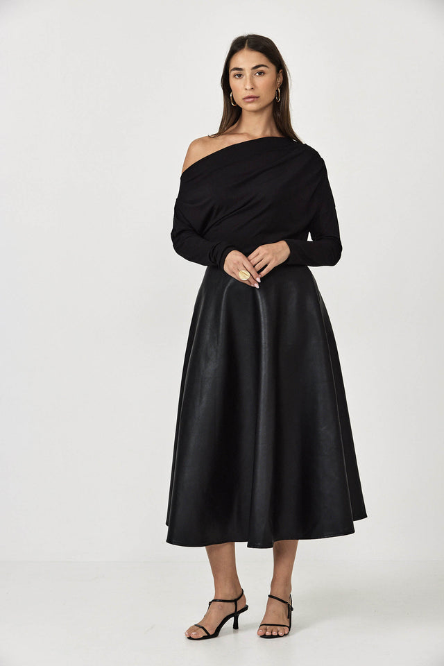 חצאית רוקפור דמוי עור בגזרת A שחורה