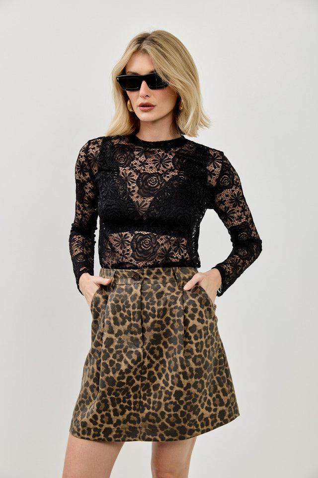 חולצת תחרה פלורל שחורה