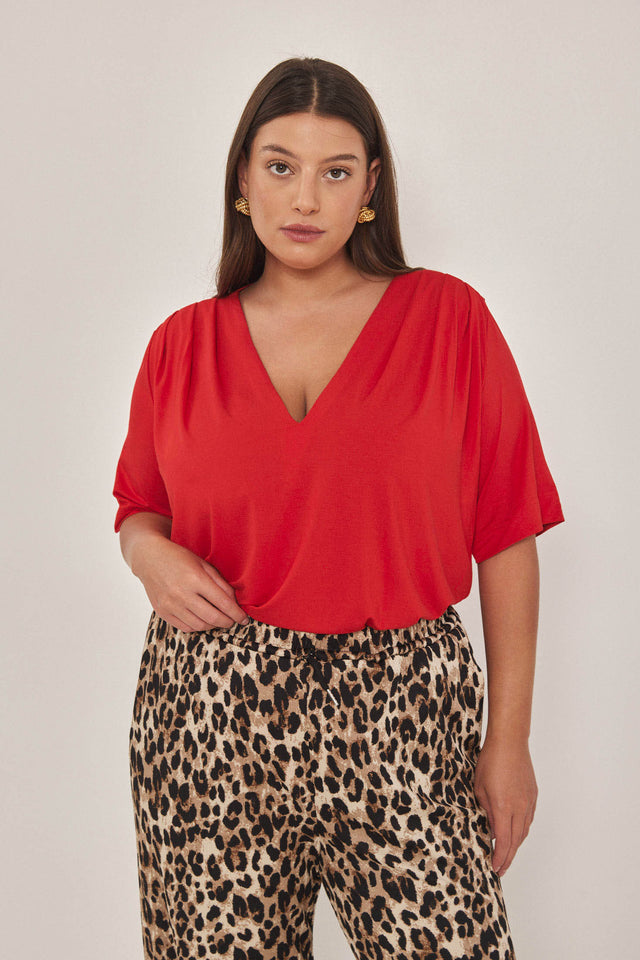 חולצת וי לייק כפלים מודל אדומה