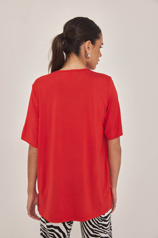 חולצת וי לייק כפלים מודל אדומה