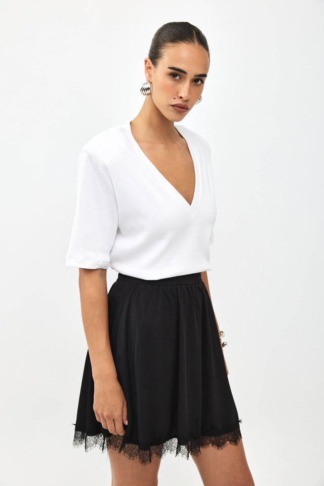 חולצת פנקייק ריב כריות נשלפות מפתח וי לבנה