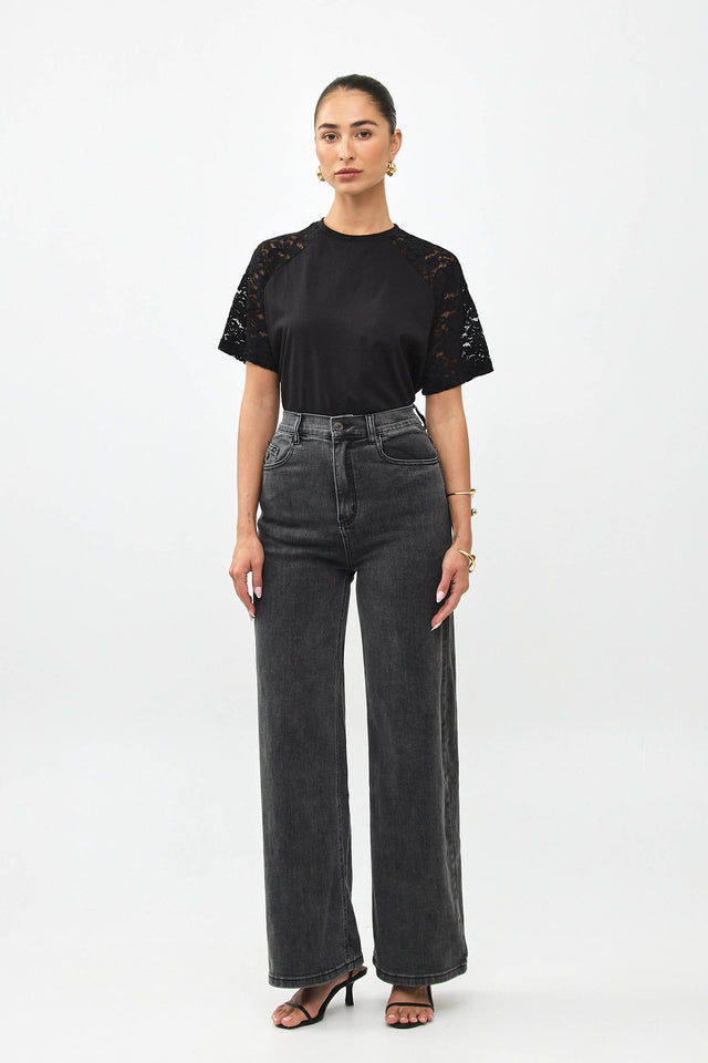 מכנסי ג'ינס גולדי מתרחבים שחור וואש