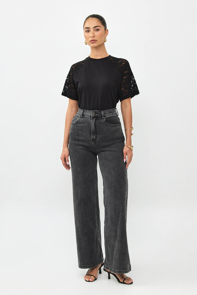 מכנסי ג'ינס גולדי מתרחבים שחור וואש