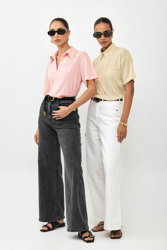 מכנסי ג'ינס וואש מתרחבים לבן