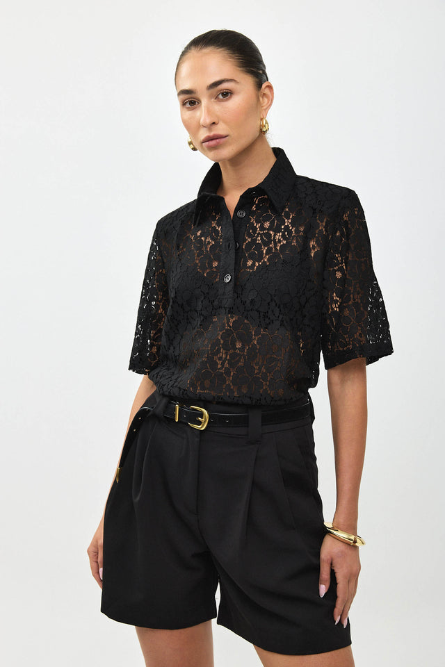 מכנסי ברמודה מחוייטים שוקולד מתרחבים שחורים