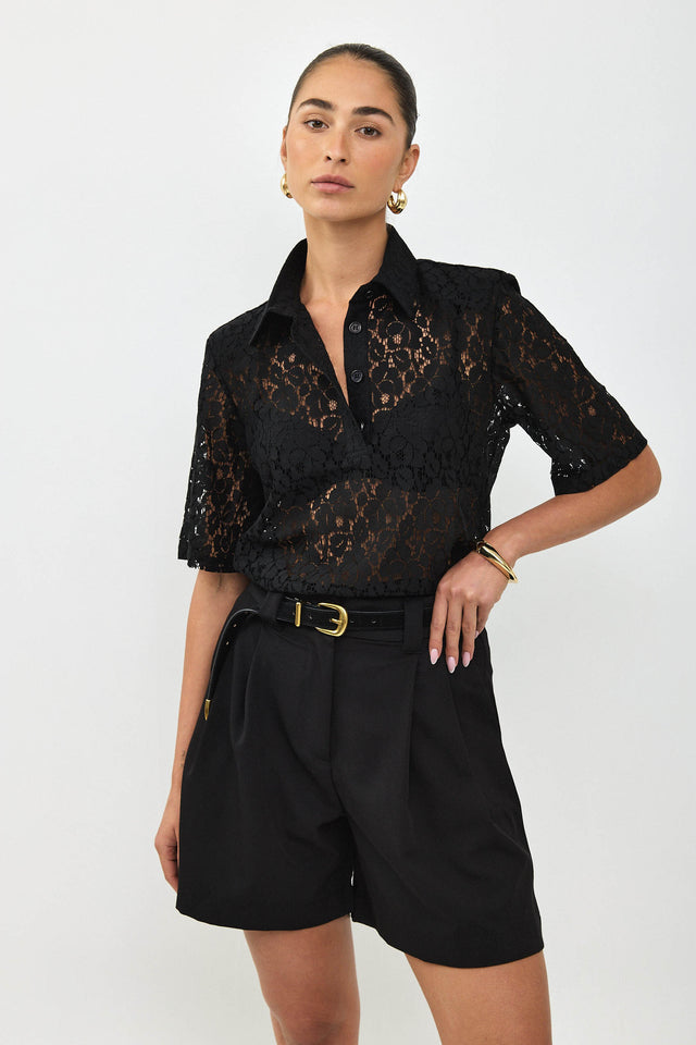 מכנסי ברמודה מחוייטים שוקולד מתרחבים שחורים