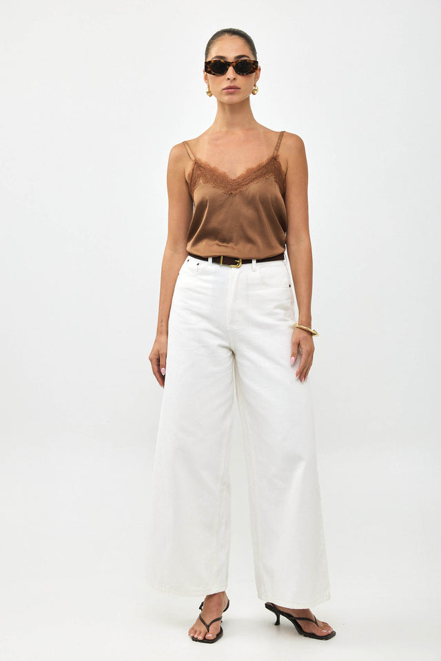 מכנסי ג'ינס וואש מתרחבים לבן