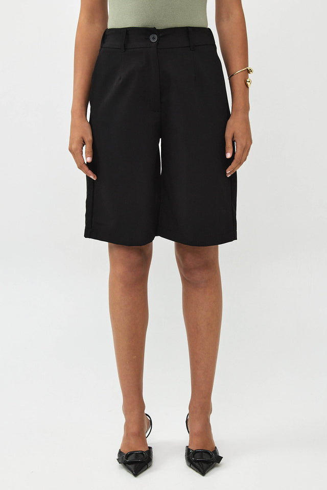 מכנסי קפה ברמודה מחויטים ישרים שחור