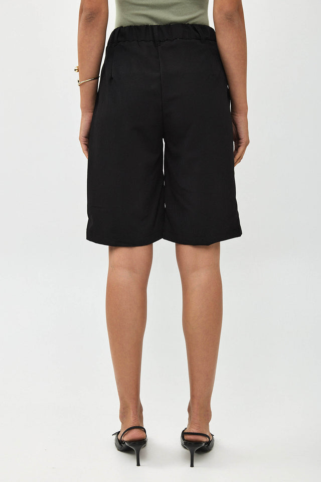 מכנסי קפה ברמודה מחויטים ישרים שחור