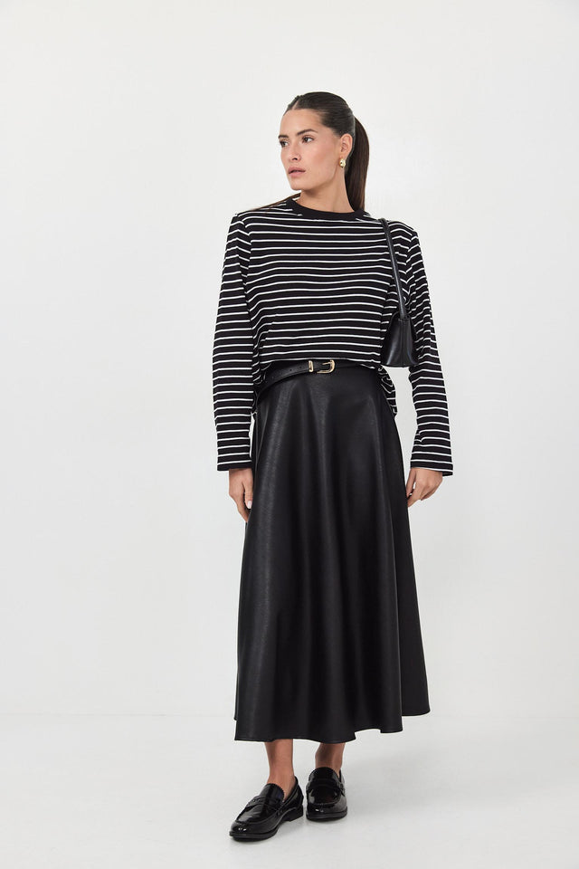 חצאית רוקפור דמוי עור בגזרת A שחורה