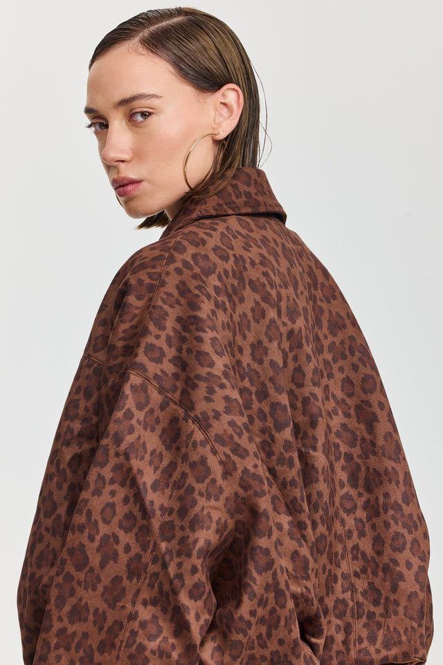 ז'קט בומבר זמש לאטה זיפר מנומר