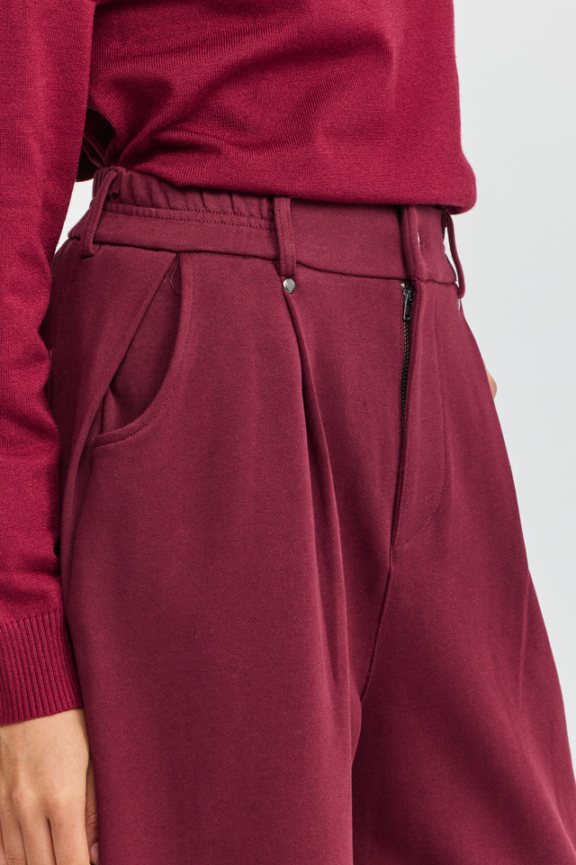 מכנסי קראמבל סווטשירט מתרחבים דיטייל מחויט בורגנדי