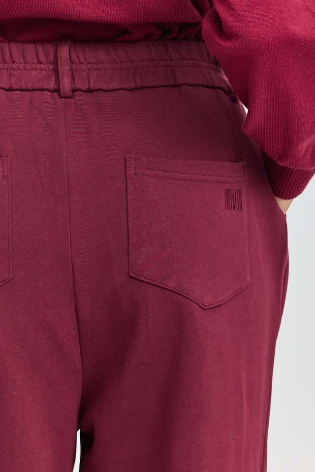 מכנסי קראמבל סווטשירט מתרחבים דיטייל מחויט בורגנדי
