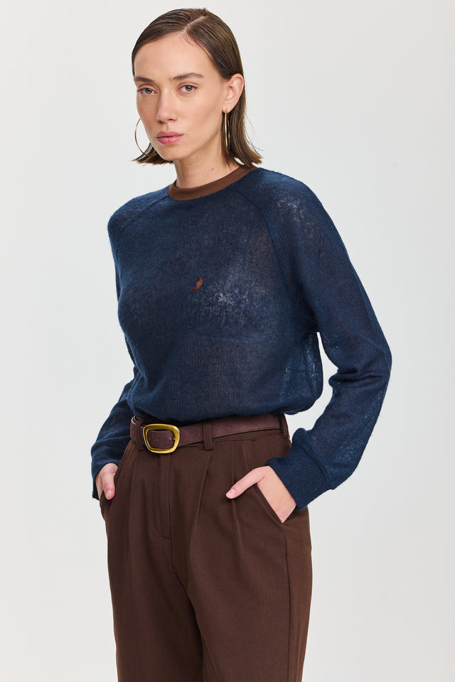 חולצת LEAGUE ספייסי סריג דק חומה