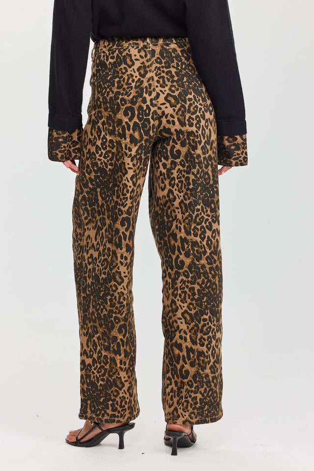 מכנסי ג'ינס מאפין מחוייטים מנומרים