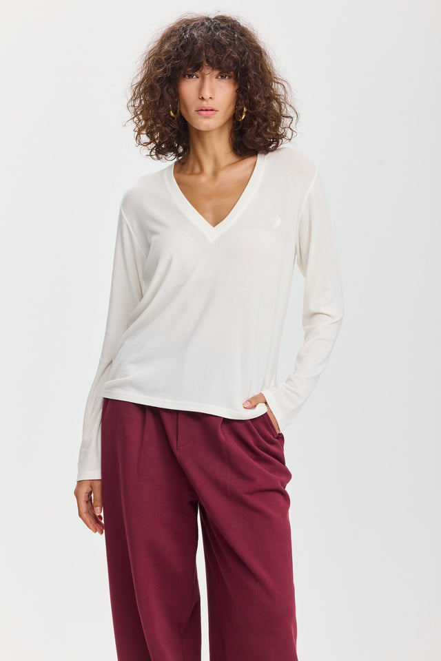 חולצת קוקיז מפתח וי לבנה