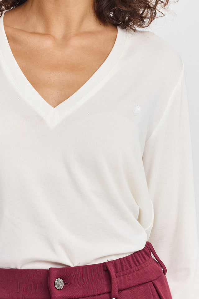 חולצת קוקיז מפתח וי לבנה