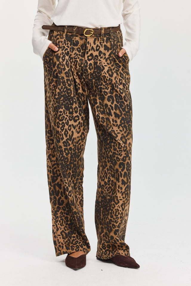 מכנסי ג'ינס מאפין מחוייטים מנומרים