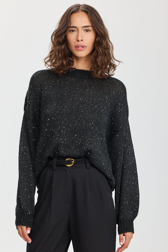 סוודר מרשמלו פייטים שחור