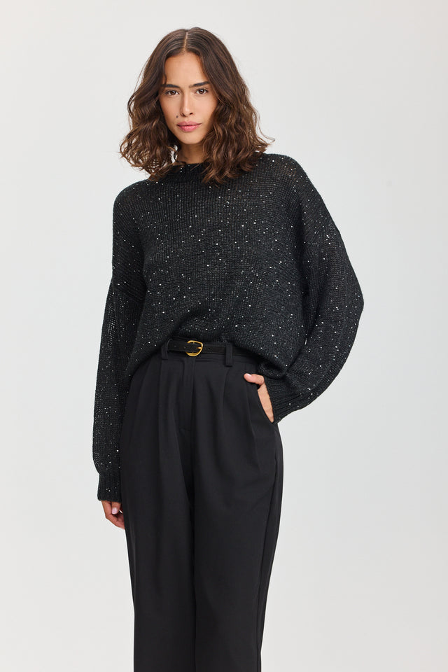 מכנסיים מחוייטים סינמון גומי במתניים שחורים