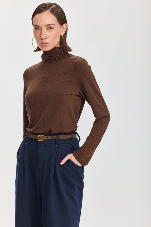 חולצת מיסו גולף חום שוקולד