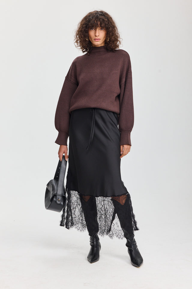 חצאית סאטן גאנאש תחרה שחורה