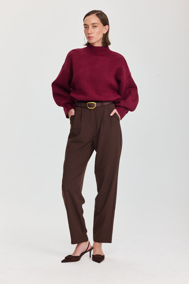 מכנסיים מחוייטים סינמון גומי במתניים חומים