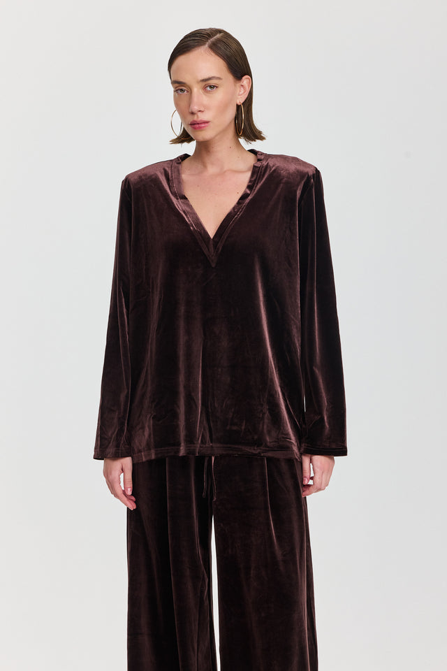 חולצת פנקייק קטיפה כריות נשלפות מפתח וי ארוכה חום שוקולד