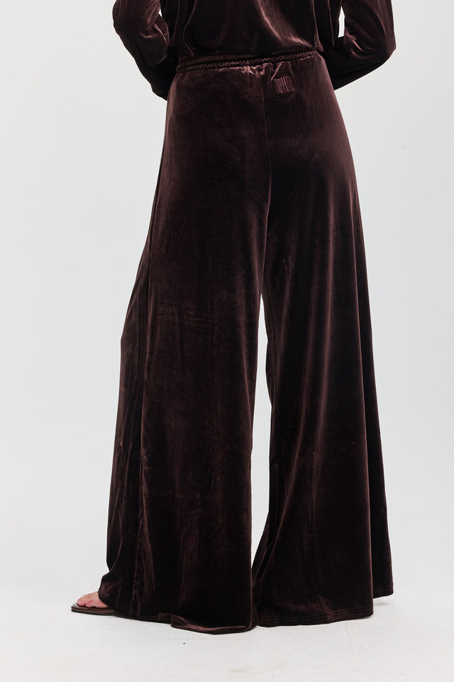 מכנסי ספיריט מתרחבים קטיפה דיטייל מחוייט חום שוקולד