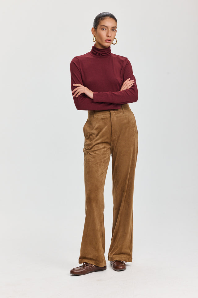 מכנסיים מחויטים קפה זמש קאמל