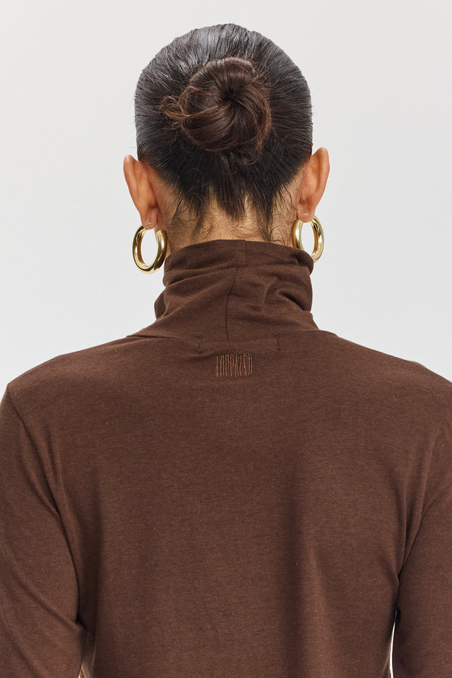 חולצת מיסו גולף חום שוקולד