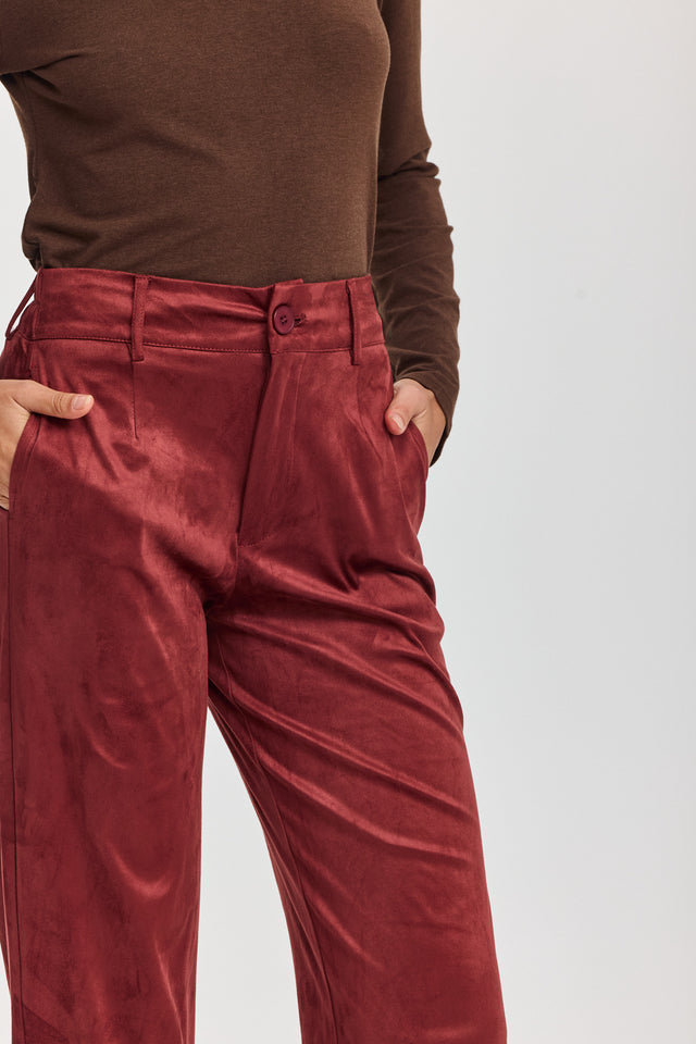 מכנסיים מחויטים קפה זמש בורגנדי