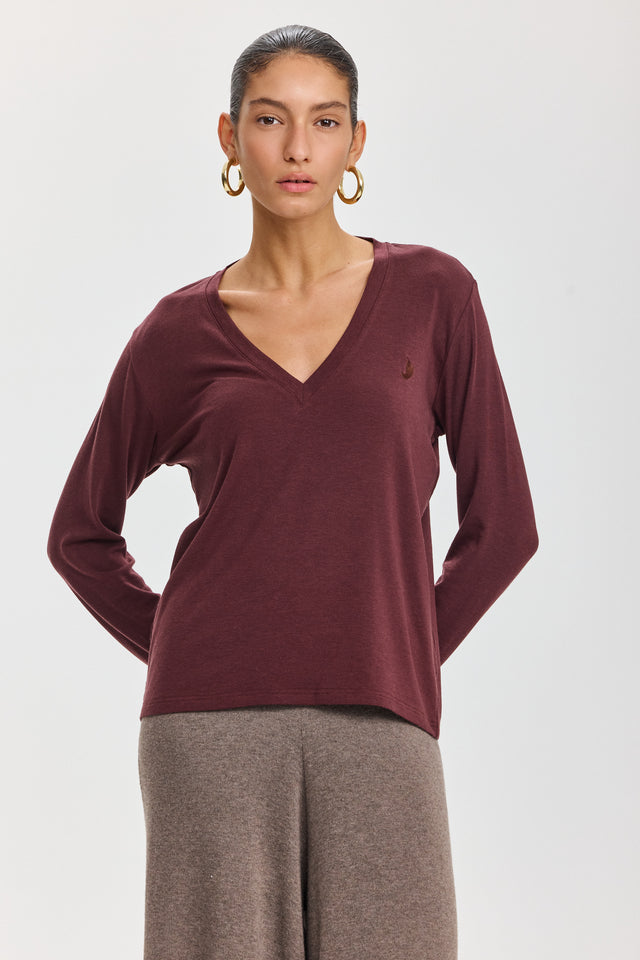 חולצת קוקיז מפתח וי בורגנדי