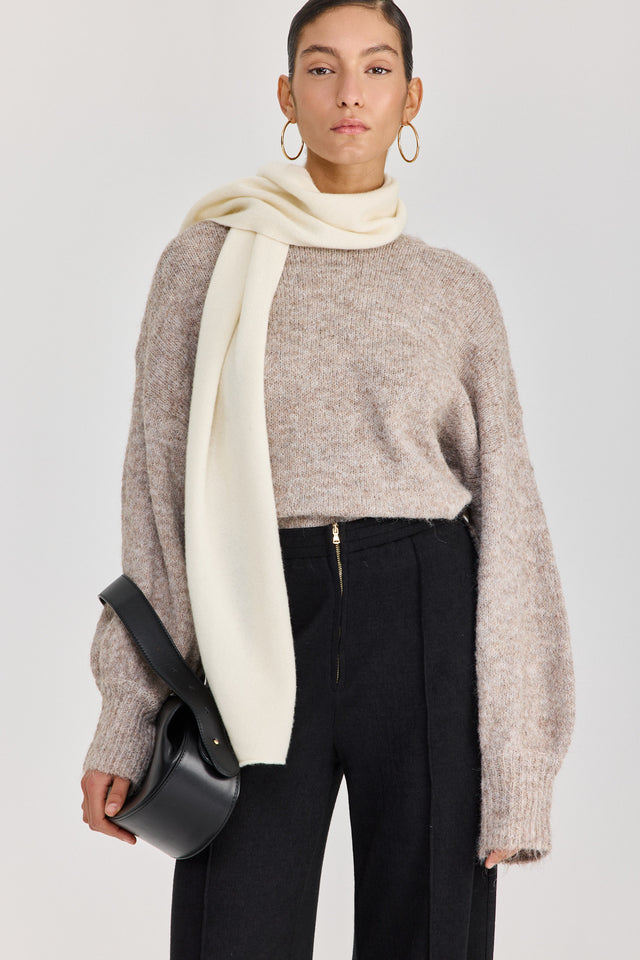 סוודר פרזנט פלאפי בז' טראפל