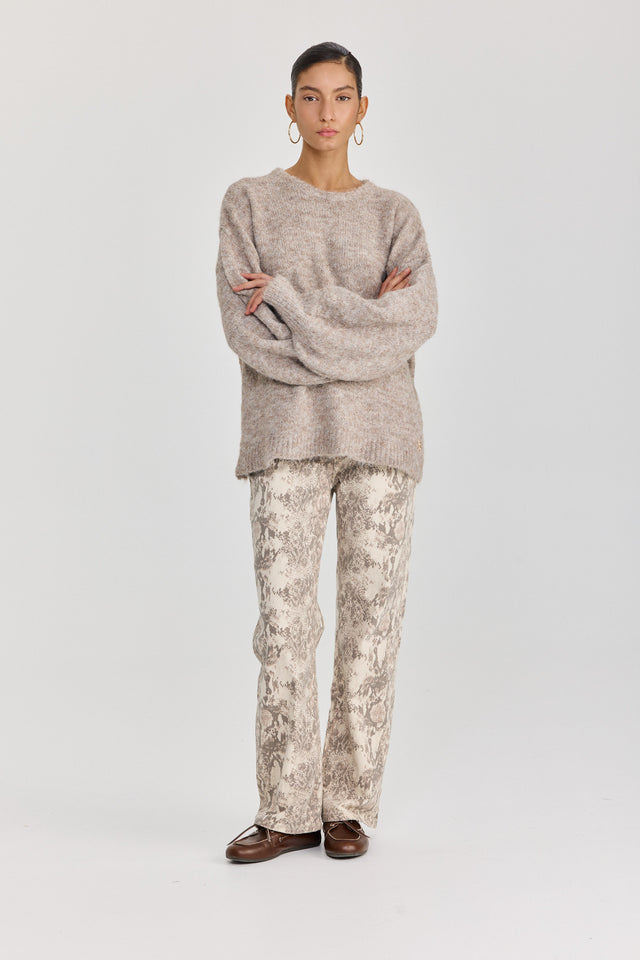 סוודר פרזנט פלאפי בז' טראפל